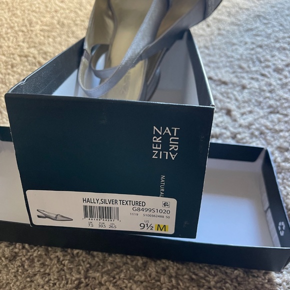 Naturalizer - Picture 2 of 2